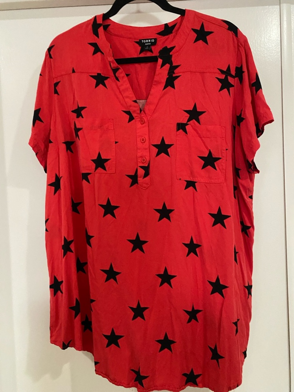 torrid Red Star-Print V-Neck Button Front Tunic